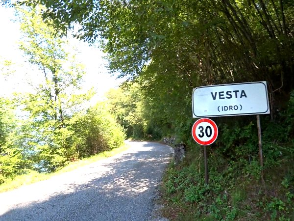 villa-idro-lake-sport-road-1